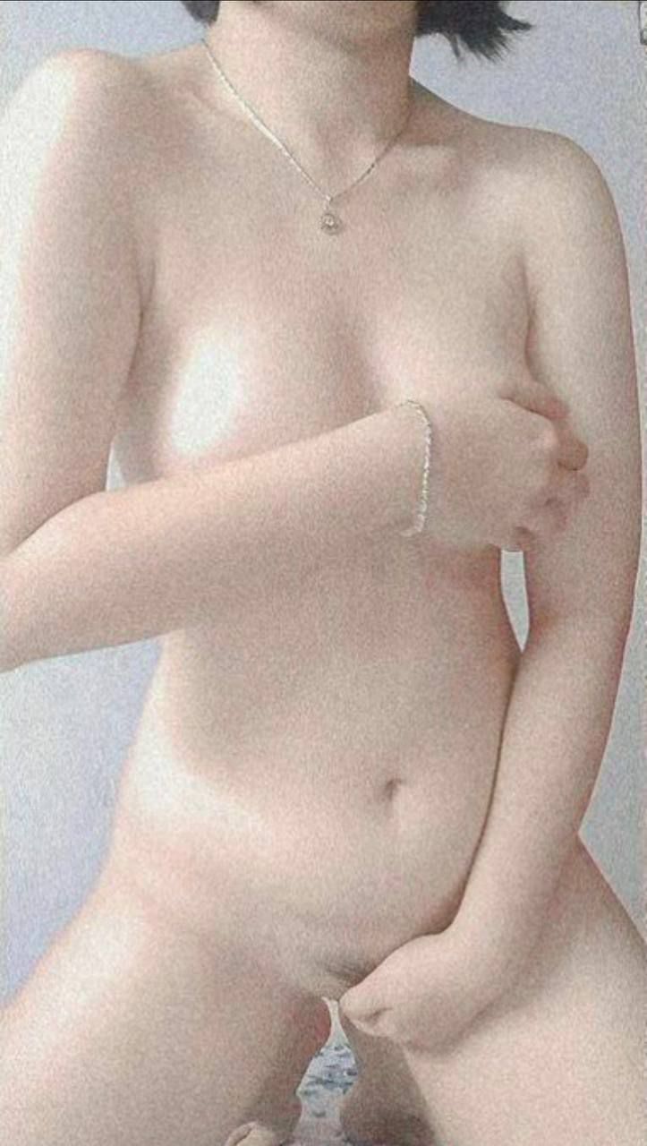 Bị nhốt trong căn phòng ngập rác với tên thất nghiệp biến thái